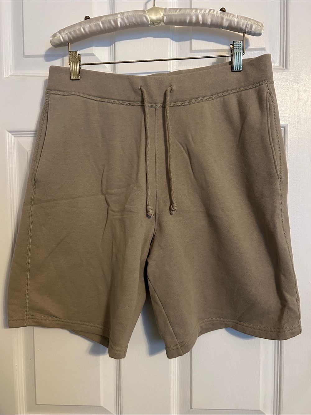 ABERCROMBIE AND FITCH Men's SOFT A& F Fleece Drawstring Casual Shorts - Khaki